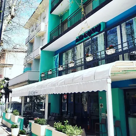 Camay Hotel